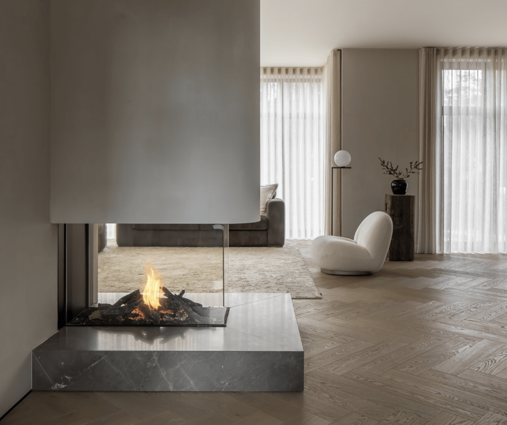 Avenue, lareira a gás fechada da Metalfire com design moderno.