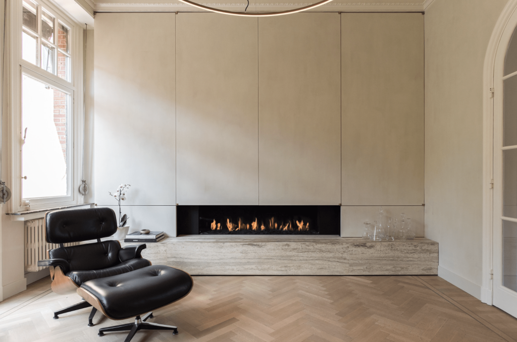Avenue, lareira a gás fechada da Metalfire com design moderno.