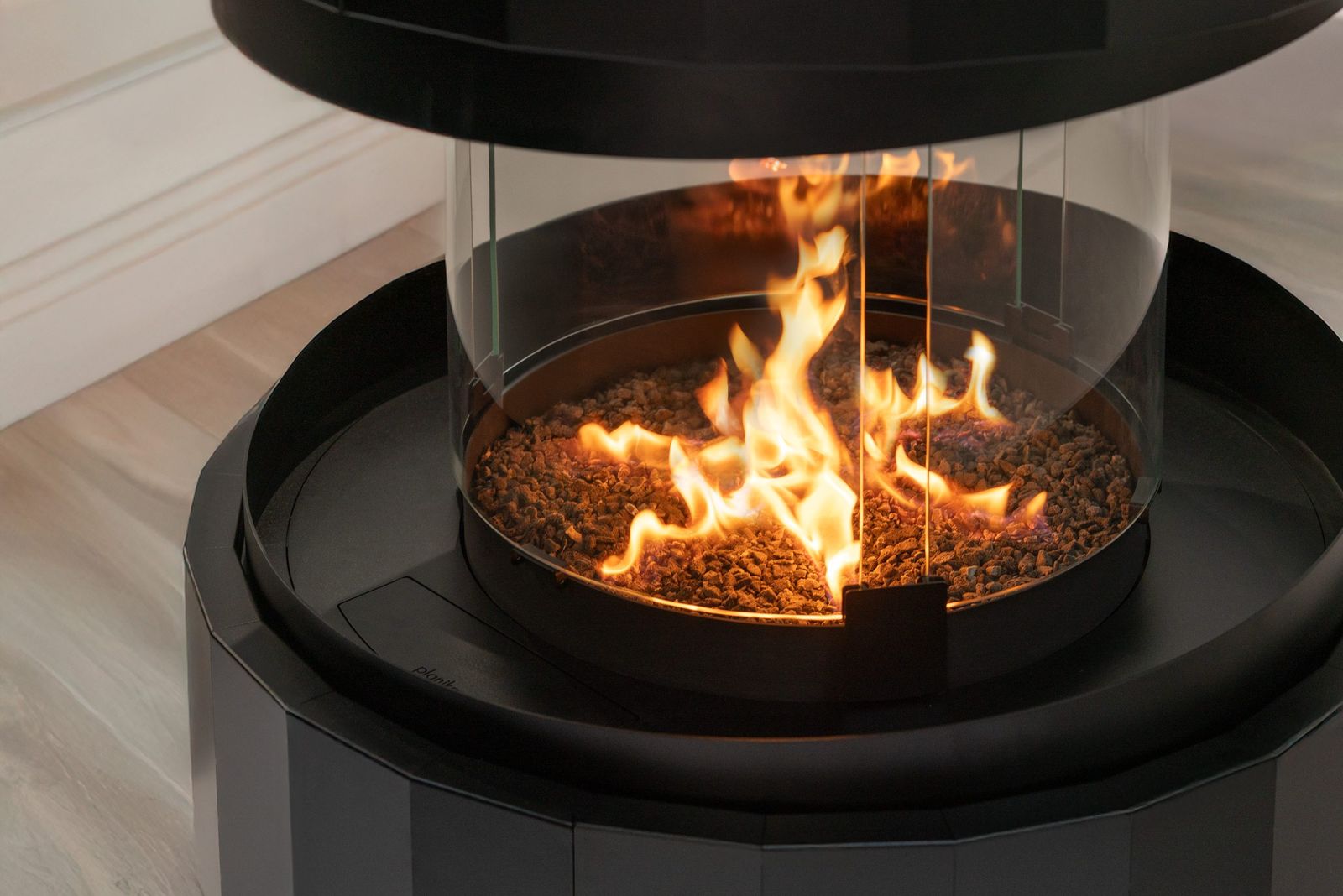 Close-up of the Pillar star-shaped burner